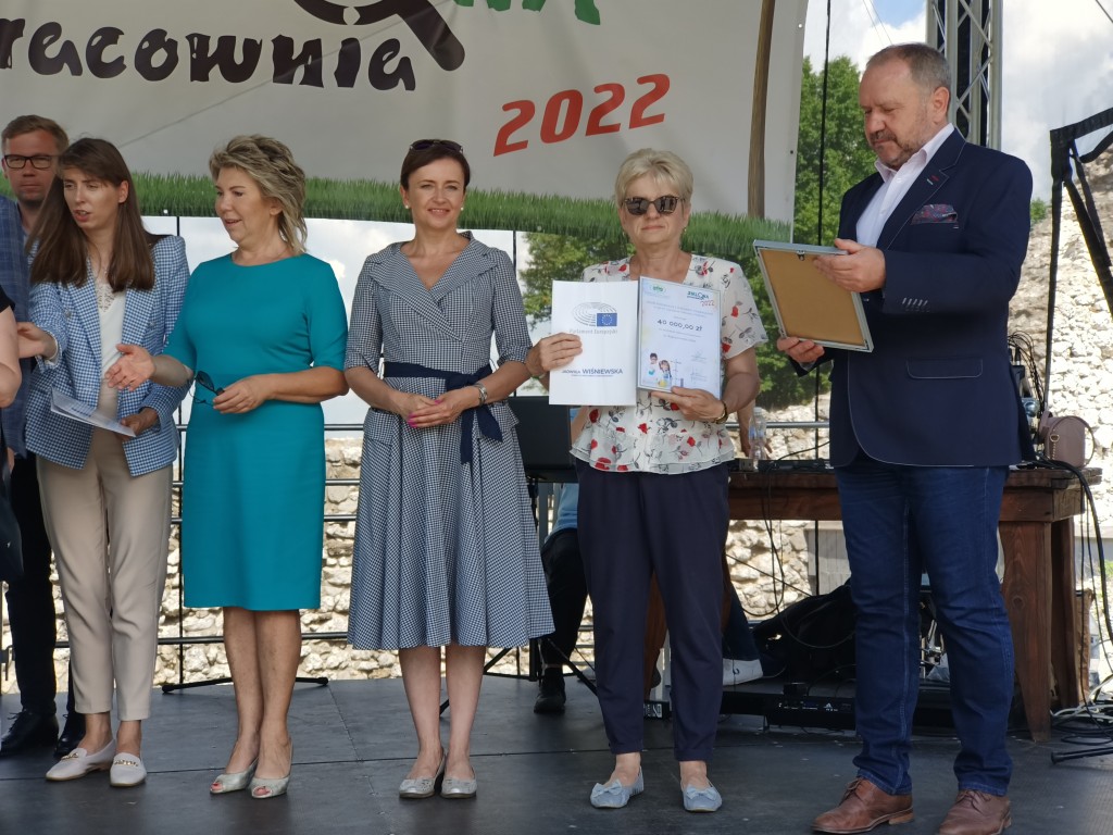 Zdjęcie przedstawia kadr z uzyskania projektu Zielona Pracownia.