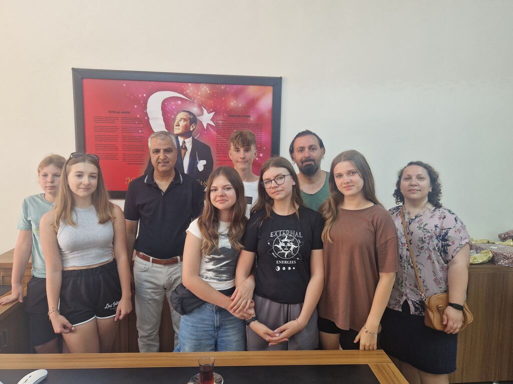 Kadr z wyjazdu uczniów do Turcji (w ramach akredytacji Erasmusa)