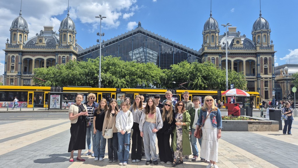 Węgry Erasmus+ wyjazd uczniów i nauczycieli 2025. Zwiedzanie zabytków Budapesztu i okolic.