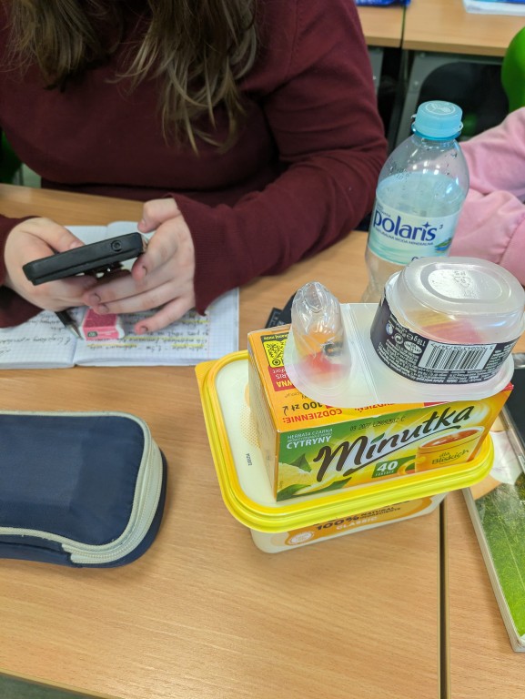 Ogólnopolski program Trzymaj formę 2025. Promocja zdrowego stylu życia.