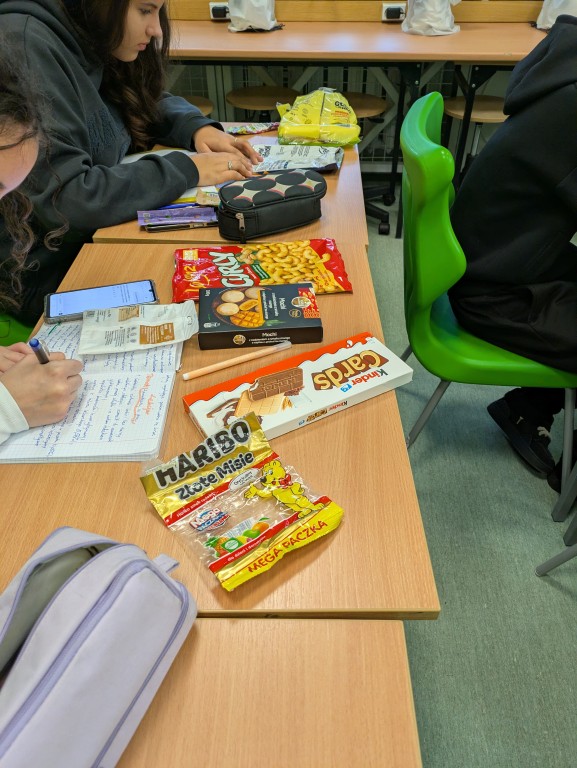 Ogólnopolski program Trzymaj formę 2025. Promocja zdrowego stylu życia.