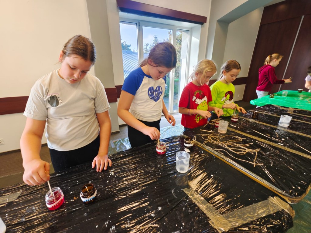 Tworzymy razem – świąteczne warsztaty dla klas 4c i 6a