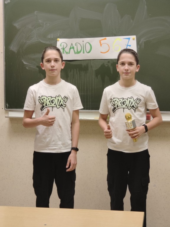 Angielski w praktyce. School radio. Udzielanie rad w dialogach. kl. 6a