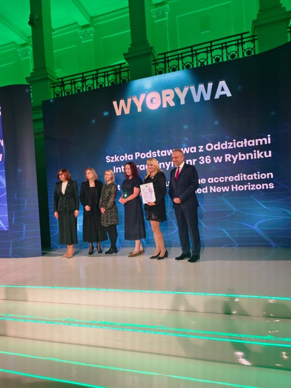 Gala FRSE - wręczenie nagrody EITA 2025 dla SP36 w Rybniku na gali w Warszawie