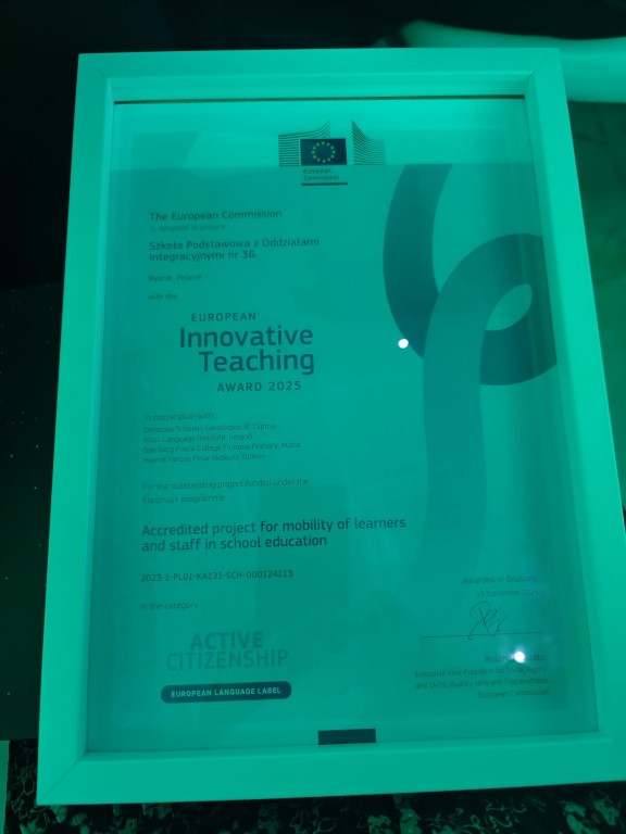 Gala FRSE - wręczenie nagrody EITA 2025 dla SP36 w Rybniku na gali w Warszawie