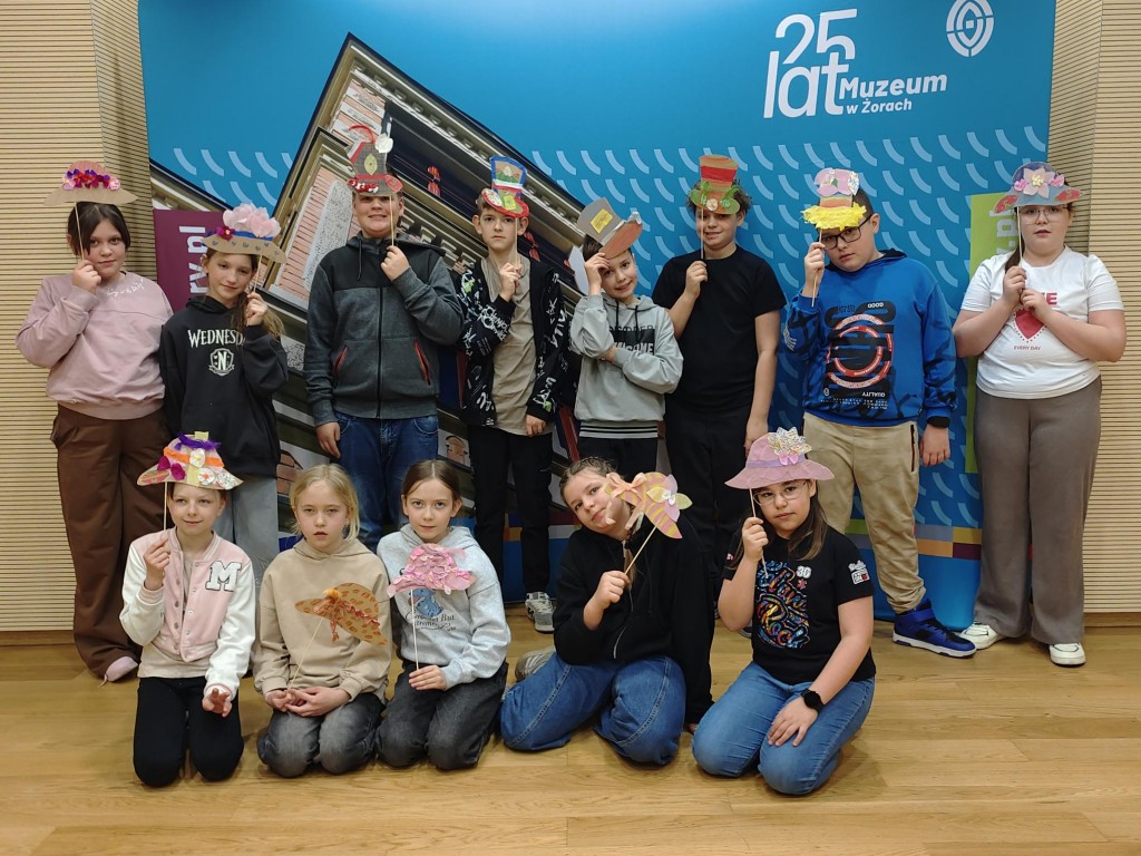 Warsztaty w Muzeum w Żorach – „Świat na głowie”