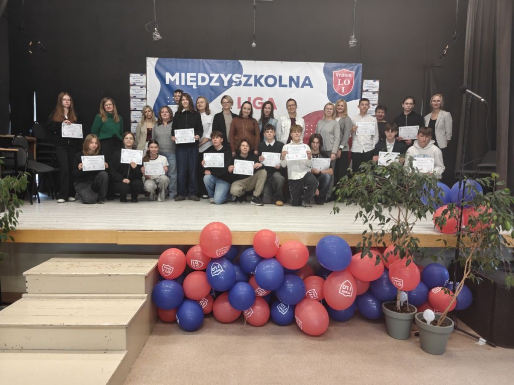Występ ucznia SP36 w XVI Międzyszkolnej Lidze Języka Angielskiego 2026 w ILO w Rybniku. Uczestnicy konkursu wraz z opiekunami.