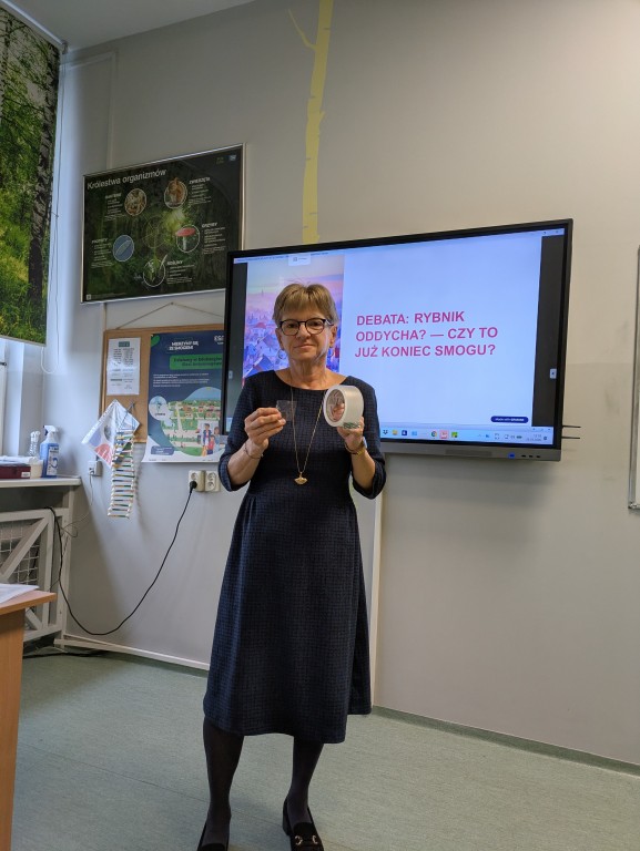 Rybnik oddycha? Czy to już koniec smogu? Szkolna debata uczniów kl. 8 poświęcona jakości powietrza w Rybniku. 