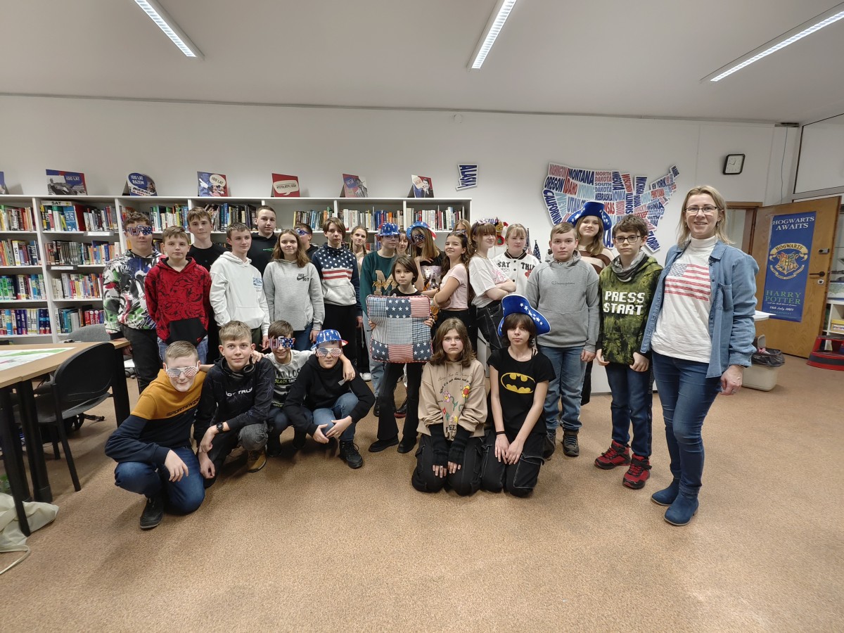 Uczniowie klasy 6a z wizytą w American Corner w Katowicach