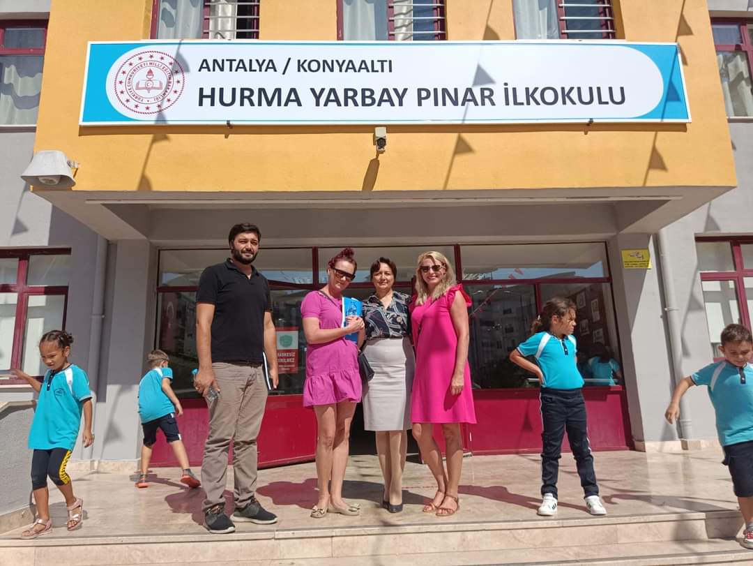 Nauczyciele SP36 z wizytą w tureckiej szkole podstawowej Hurma Yarbay Pınar İlkokulu w Konyalti