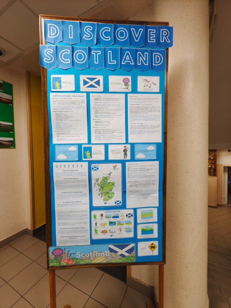 Gazetka tematyczna na dzień szkocki obchodzony w szkole. Discover Scotland Day.