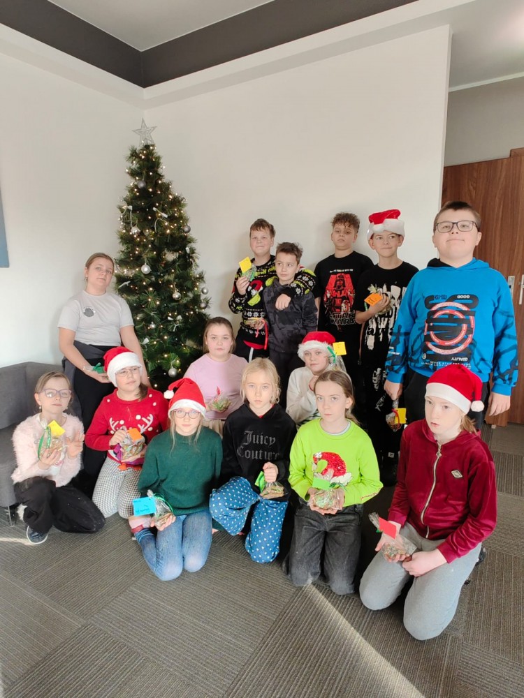 Razem tworzymy święta – integracja i kreatywność w duchu Erasmus+